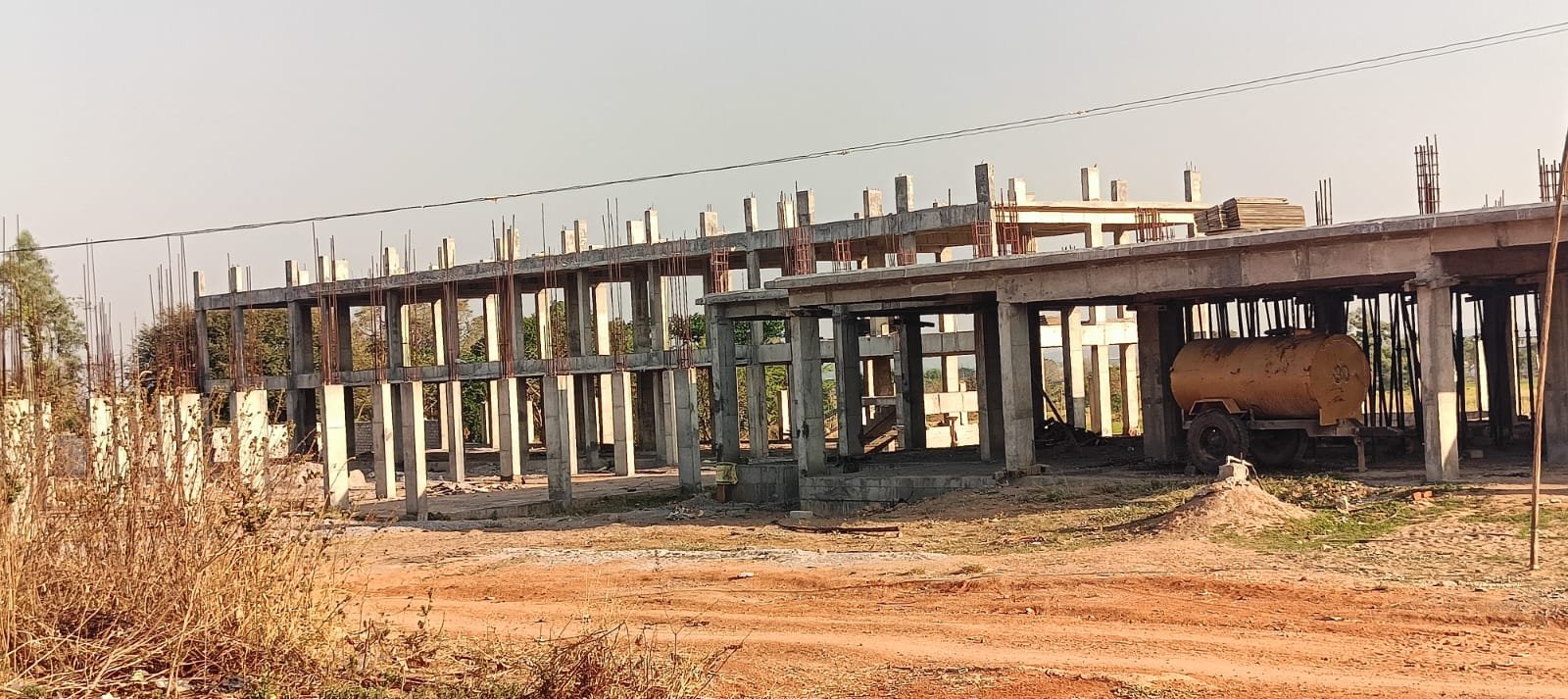 కోనాపూర్ లో గురుకుల పాఠశాల నిర్మాణ పనులలో జాప్యం.   నేటి ప్రభాతదర్శిని బాన్సువాడ ప్రతినిధి.